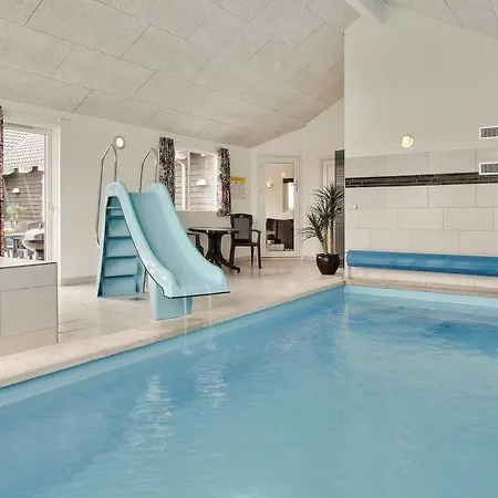 בית נופש Vejlby Sleeps 22 Pool Wifi Vejlby (Harboore)