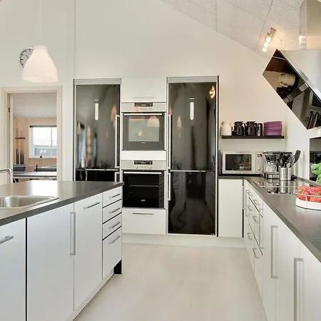 בית נופש Vejlby Sleeps 22 Pool Wifi Vejlby (Harboore)